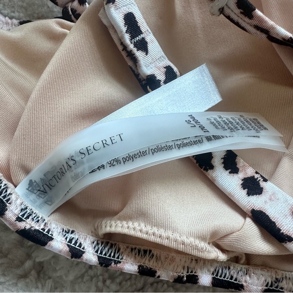 Victoria's Secret | Leopard Print Chain Strap Cutout Bikini Top | Size Large - Picture 10 of 12